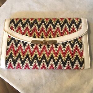 Moved - Urban Expressions Vintage removable chain link strap for clutch